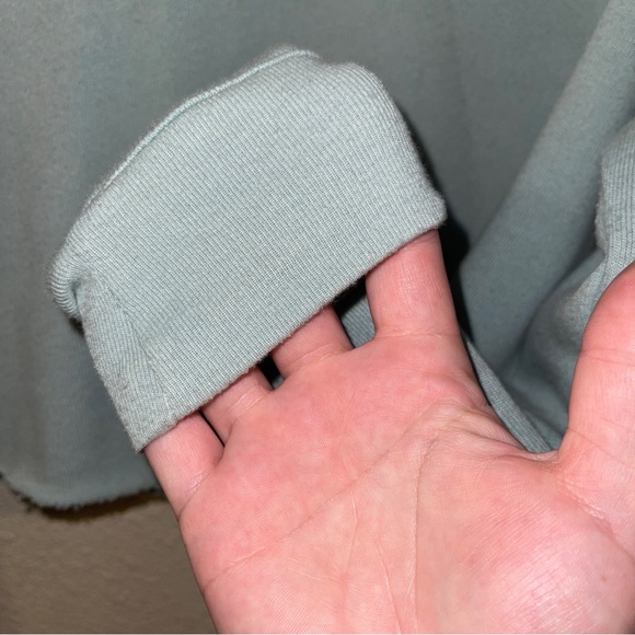 Coachella Crop Sweatshirt Size L (Missing Size Tag) - Picture 7 of 8